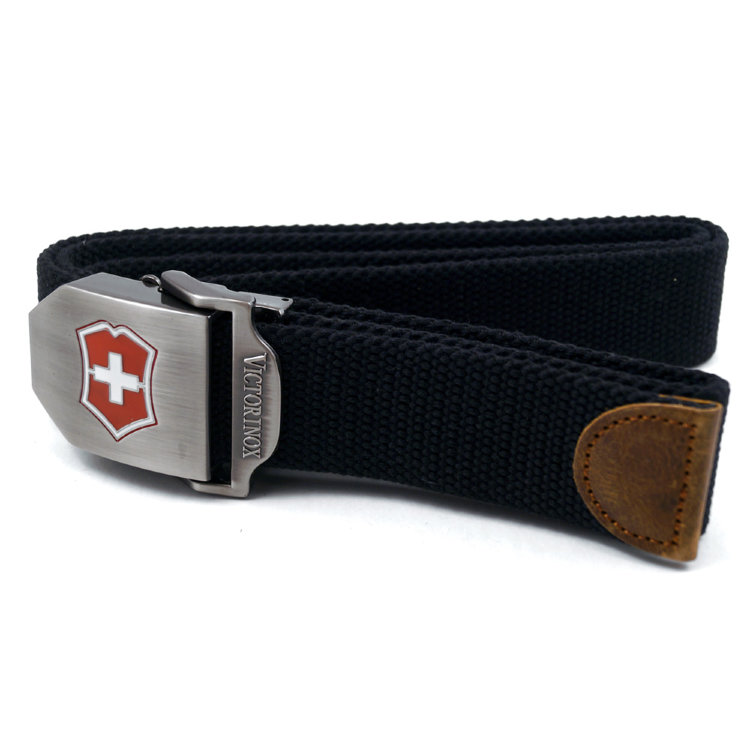 Ремень мужской с металлической пряжкой Victorinox черный